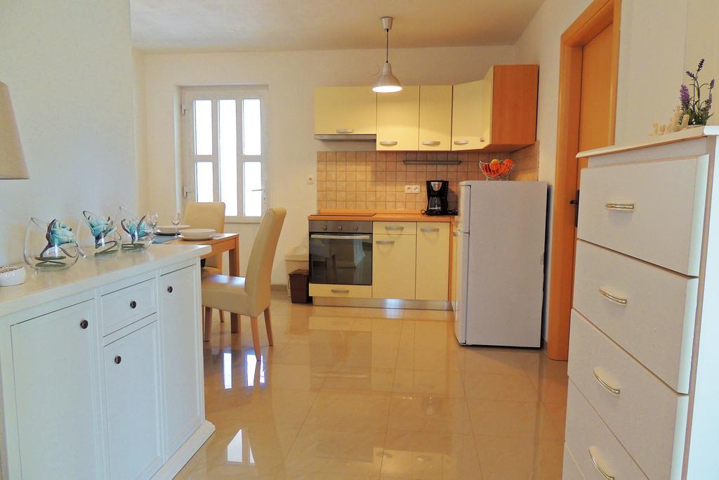 Private Kirincic Apartment Vrh (Krk)