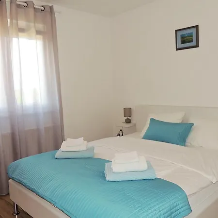 Private Accommodation Kirincic Vrh  Exterior photo